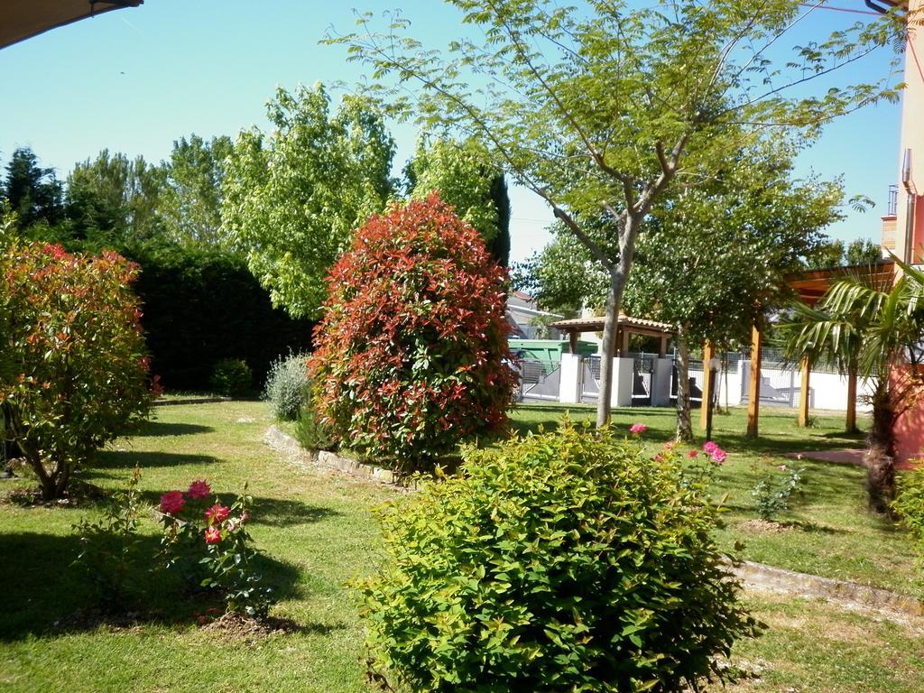 Villa Jolanda Fratte Rosa Номер фото